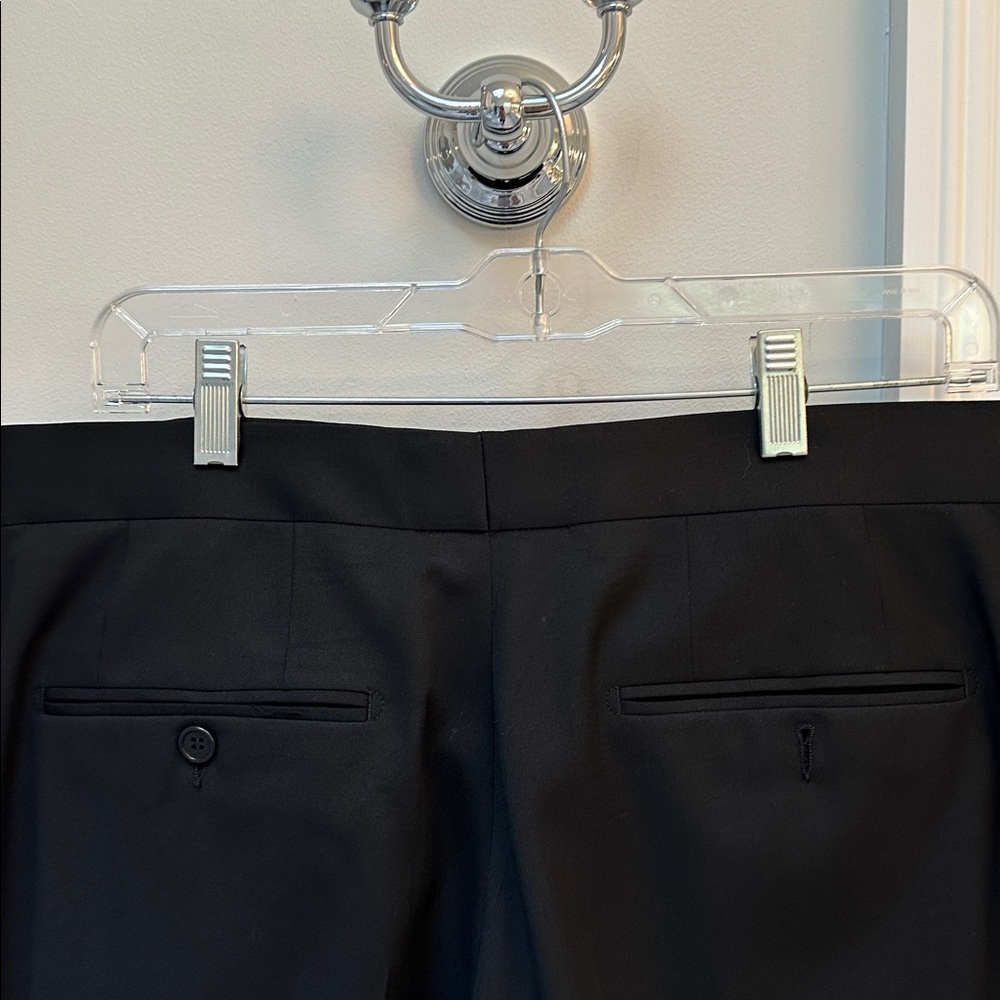 Hugo Boss Tuxedo like new. 3 button 42S
3 pcs: jacket,vest & pants. Worn once - Picture 7 of 16